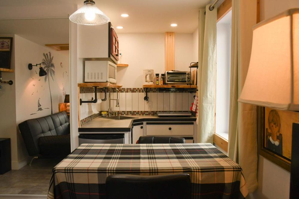 Gite Grand Moment Bed & Breakfast Cabano Exterior photo